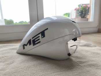 Used MET M100 Drone Wide Body 2025 bike