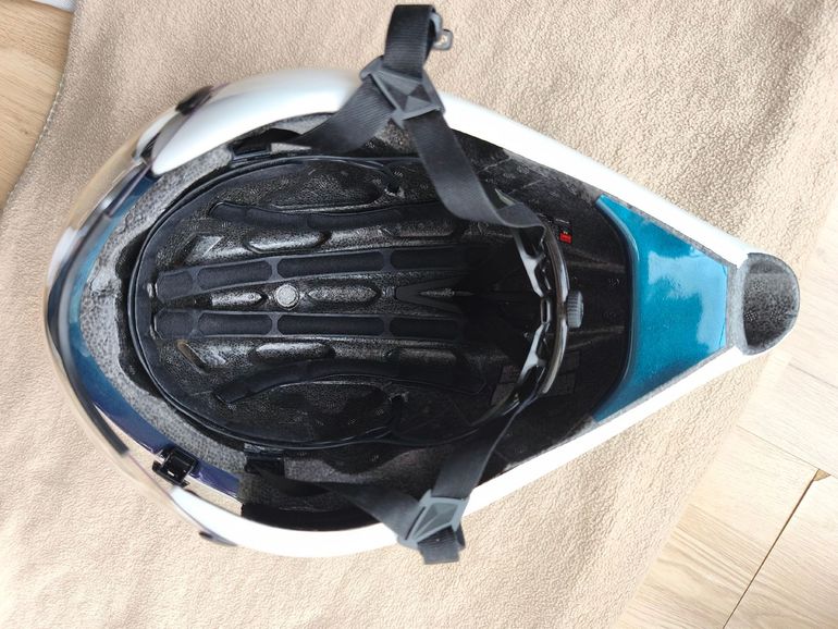Used MET M100 Drone Wide Body 2025 bike — image 5 of 6