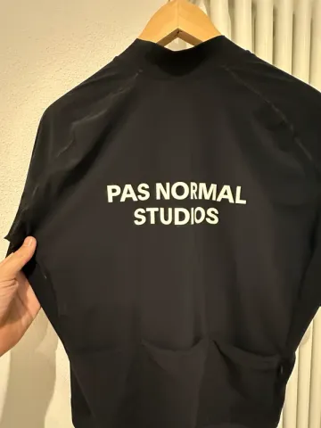 Used Pas Normal Studios Jersey 2026 bike — image 5 of 7