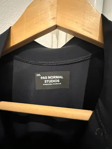 Used Pas Normal Studios Jersey 2026 bike — image 3 of 7