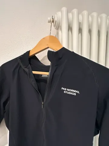 Used Pas Normal Studios Jersey 2026 bike — image 7 of 7