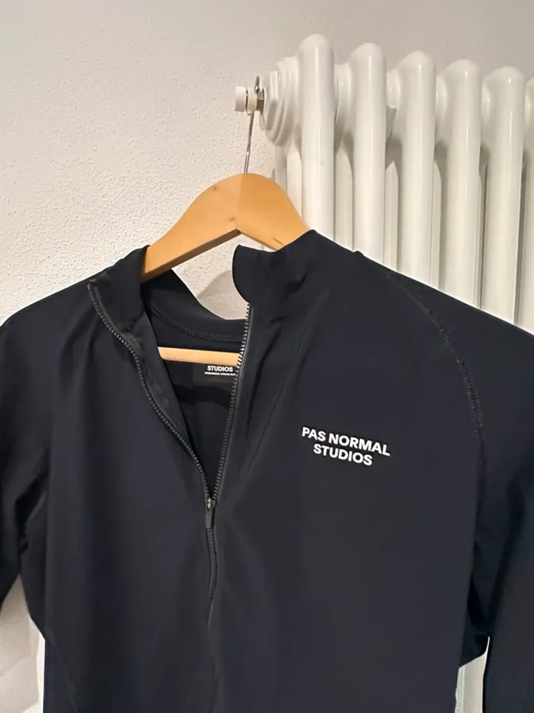 Used Pas Normal Studios Jersey 2026 bike — image 7 of 7