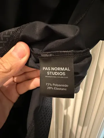Used Pas Normal Studios Jersey 2026 bike — image 4 of 7
