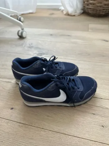 Used Nike MD runner 2 bike
