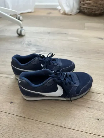 Tweedehands Nike MD runner 2 Running Shoes