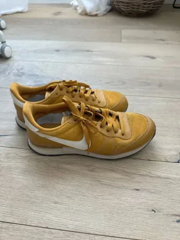 Used Nike Internationalist bike