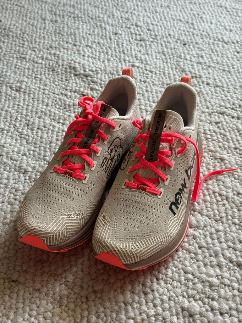 Used New Balance FuelCell SuperComp Trainer bike — image 4 of 5