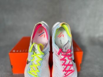 Used Nike Zoomx Vaporfly Next% 3 bike — image 5 of 6