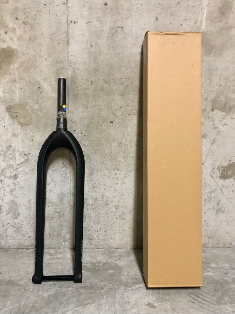 Seido Fourche Carbone VTT 2025 bike d'occasion — image 1 sur 8