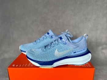 Used Nike ZoomX Invincible 3 bike — image 2 of 6