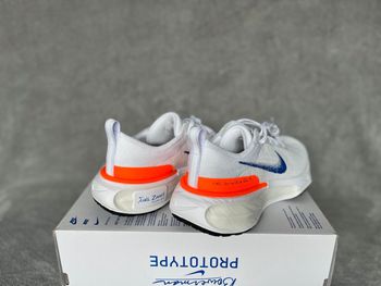 Used Nike ZoomX Invincible Run FP bike — image 3 of 6