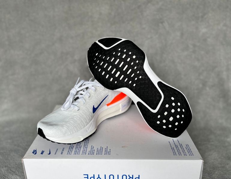 Used Nike ZoomX Invincible Run FP bike — image 4 of 6