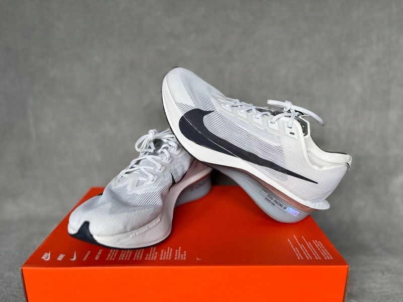 Używany Nike ZoomX Vaporfly Next% 4 Running Shoes