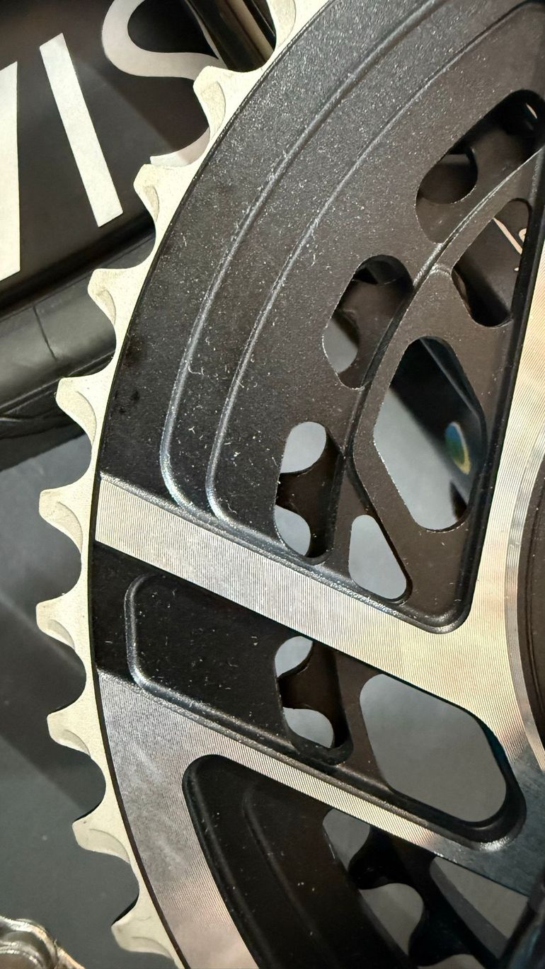 Used Sram Red eTap AXS E1 48/35T 170mm 2026 bike — image 3 of 4