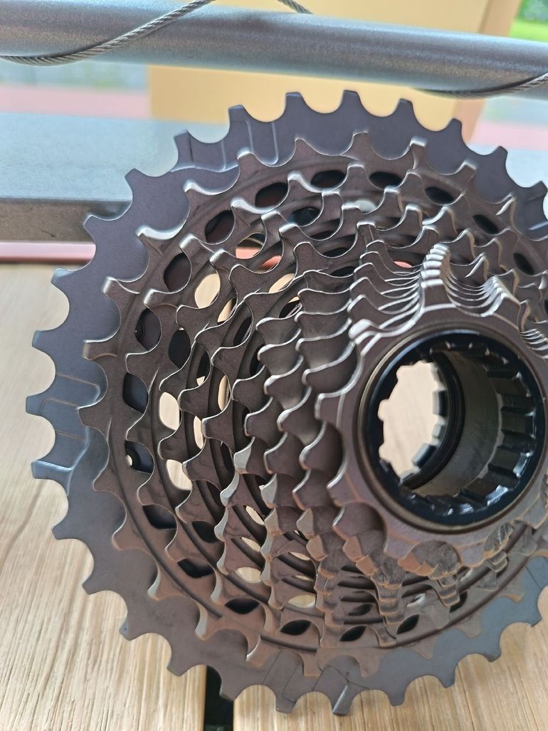 Used Sram Red CS XG 1290 10/33 2026 bike — image 3 of 3