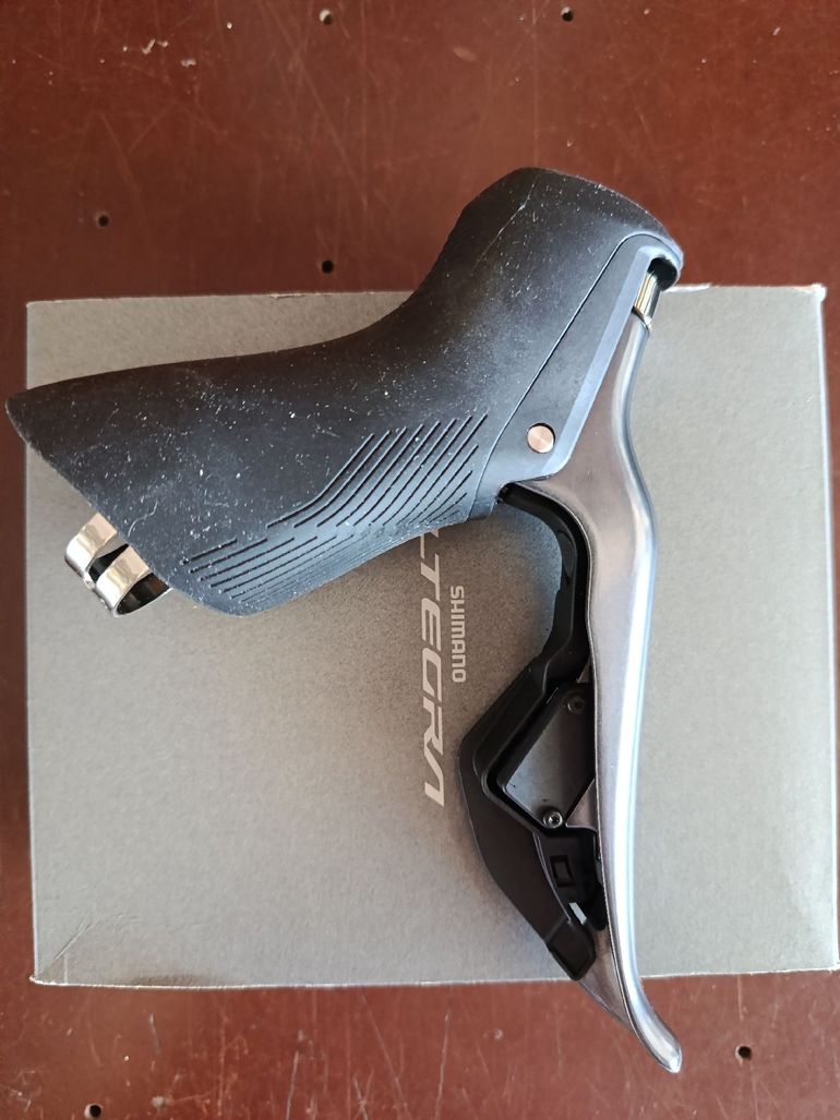 Used Shimano ST-R8150-L 2x 2025 bike — image 2 of 3
