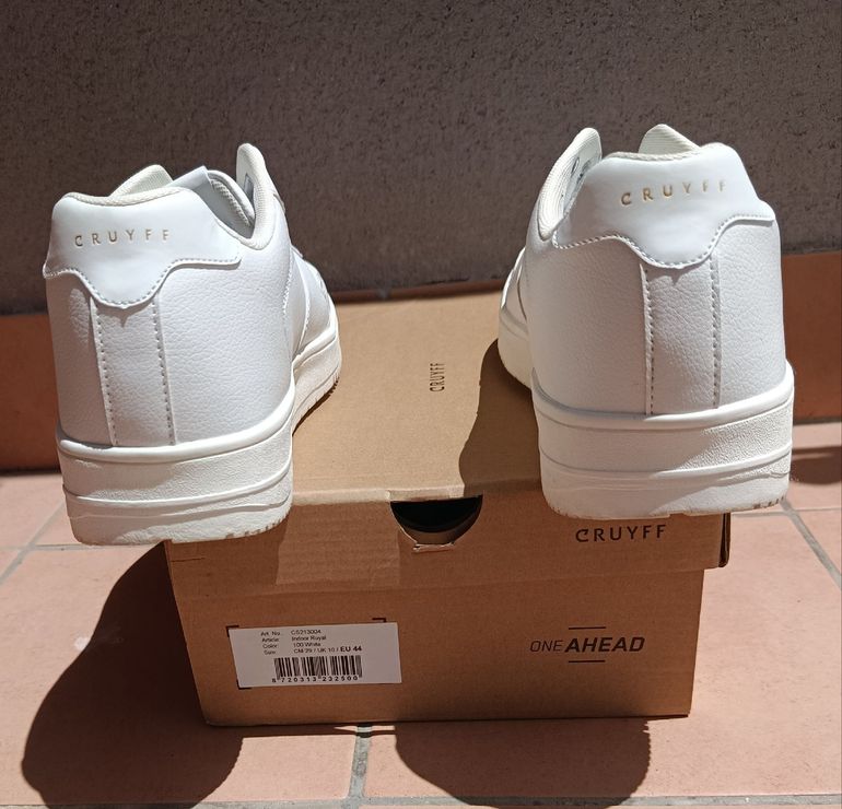 Used Cruyff Zapatillas Blancas Talla 44 bike — image 6 of 7