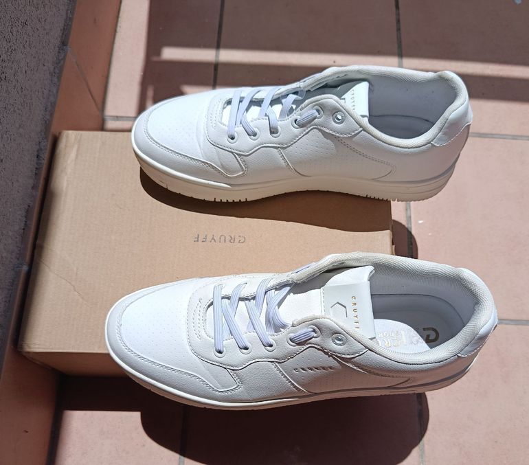 Used Cruyff Zapatillas Blancas Talla 44 bike — image 7 of 7