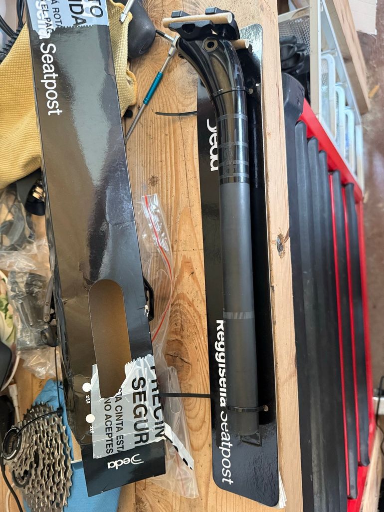 Used Deda Elementi RS 2026 bike — image 1 of 2