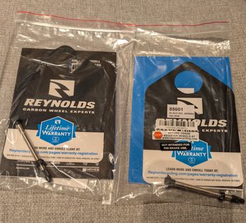 Used Reynolds AR58/62 Carbon Tubeless 700c Wheelset bike — image 6 of 6