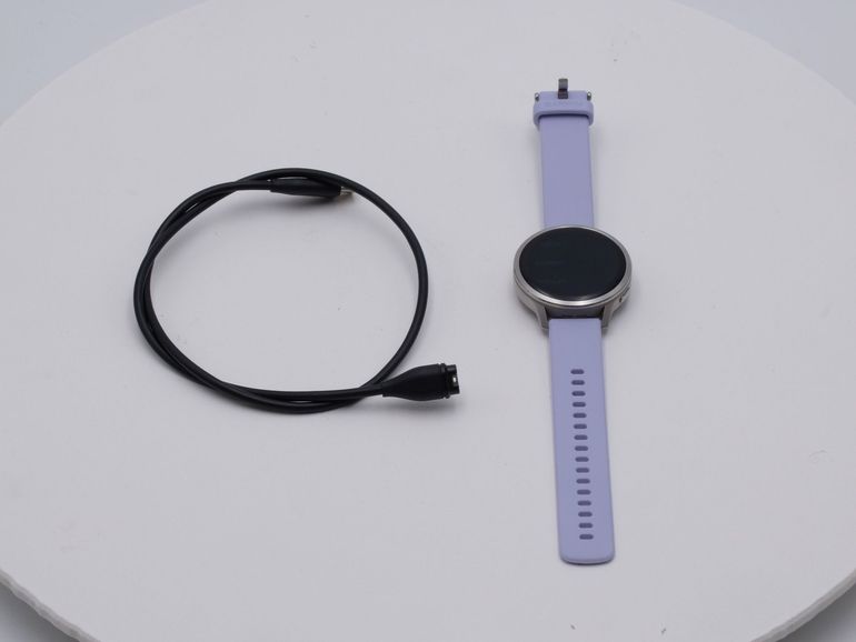 Used Garmin Venu 4 GPS-Smartwatch 41mm 2026 bike — image 1 of 4