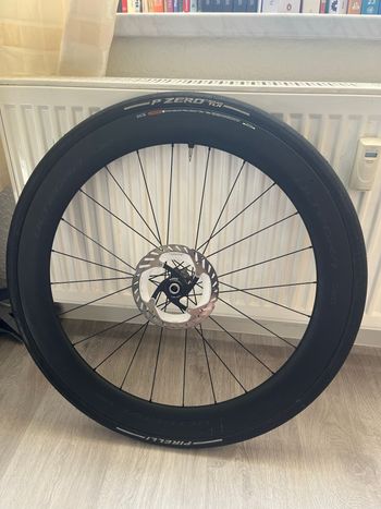 Used Shimano Ultegra C60 WH-R8170 Carbon Wheelset 2025 bike — image 2 of 7