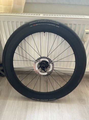 Used Shimano Ultegra C60 WH-R8170 Carbon Wheelset 2025 bike — image 4 of 7
