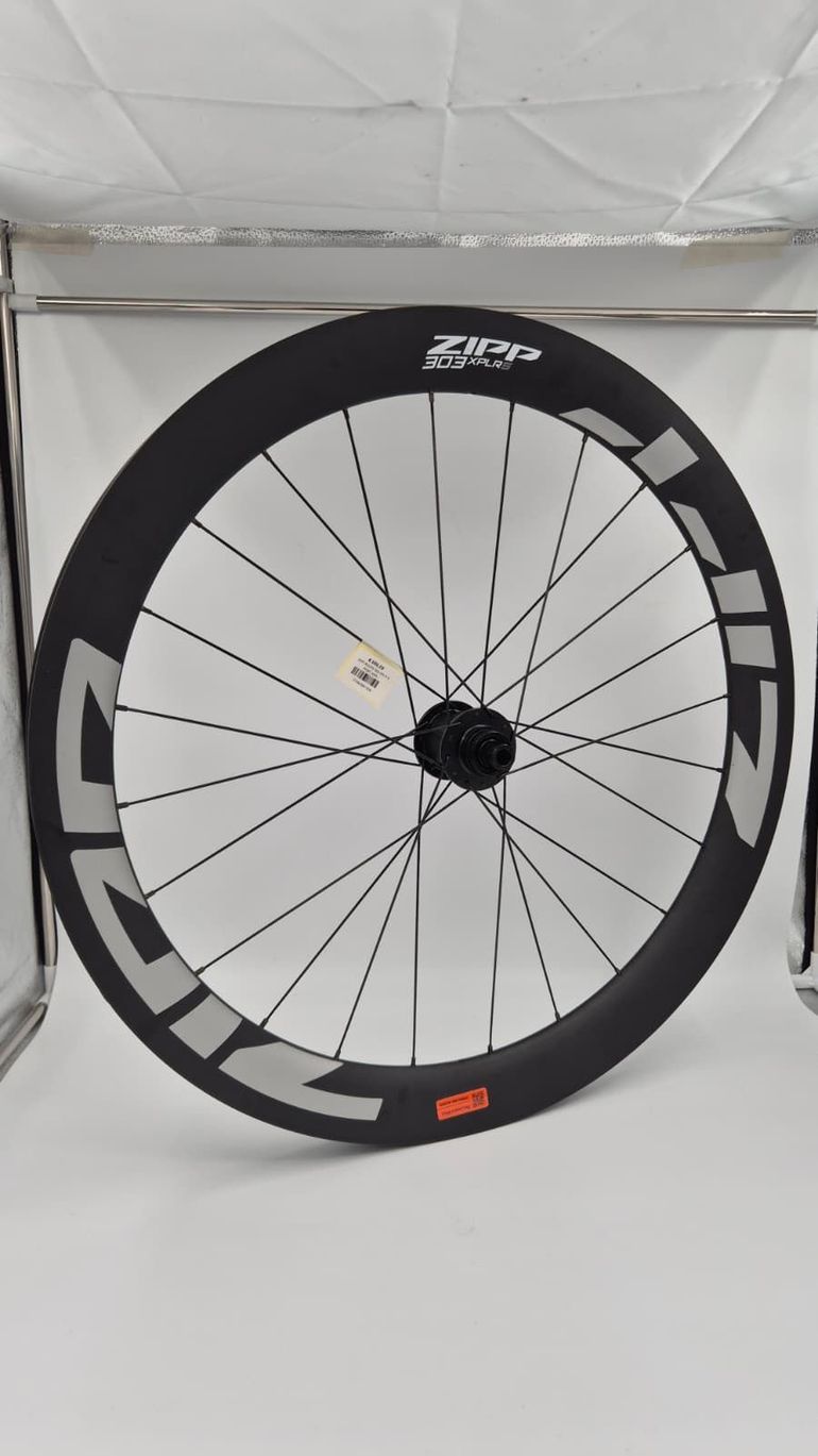 Used Zipp 303 XPLR S 2026 bike — image 3 of 5