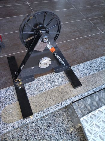 Used Power Trainer A1 Rullo no interattivo 2020 bike — image 2 of 5