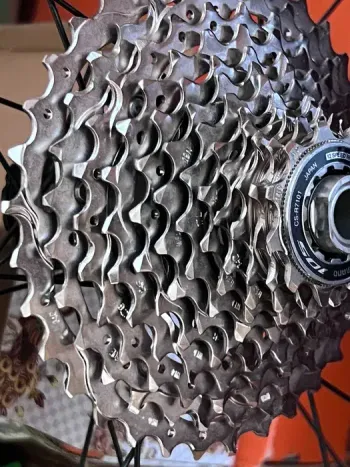 Used Shimano 105 12s 11-34 bike — image 2 of 3