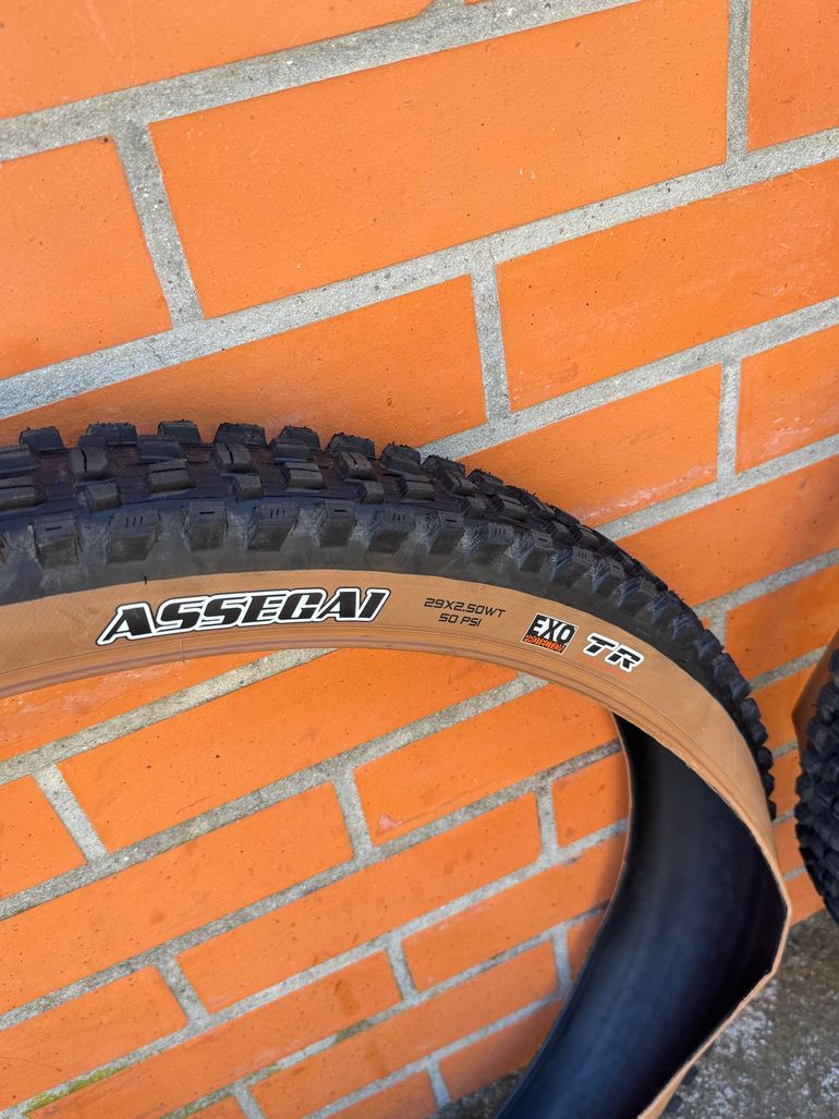 Used Maxxis Assegai 29 x 2.5 bike — image 2 of 3