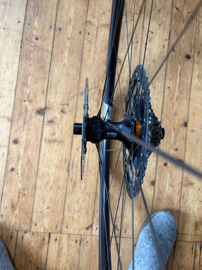 Used Dt Swiss G1800 Wheelset bike — image 4 of 7