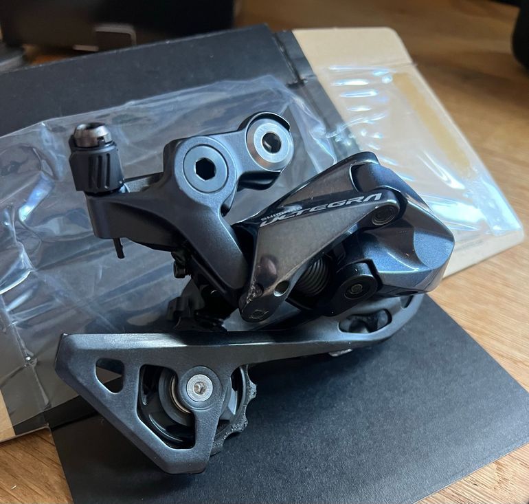 Used Shimano Ultegra RD-R8000-SS bike — image 1 of 4