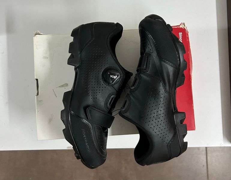 Used Bontrager Foray Gravel 2022 bike — image 2 of 5
