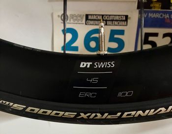 Used Dt Swiss ERC 1100 DICUT 35/45 2026 bike — image 4 of 8