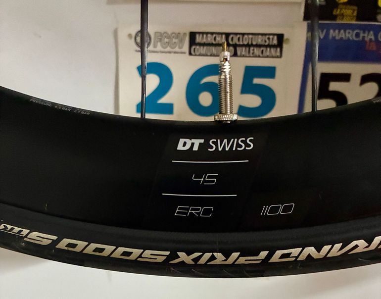 Used Dt Swiss ERC 1100 DICUT 35/45 2026 bike — image 4 of 8