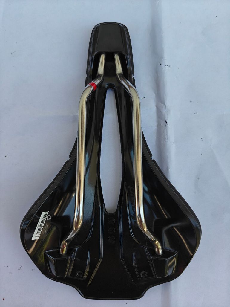 Used Prologo Scratch M5 Saddle 2025 bike — image 2 of 4