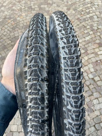Used Hutchinson Tundra 700x45 2026 bike — image 2 of 3