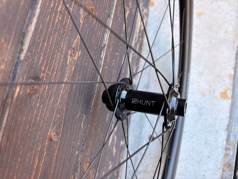 Used Hunt 40 Carbon Disc Wheelset 2024 bike — image 3 of 8