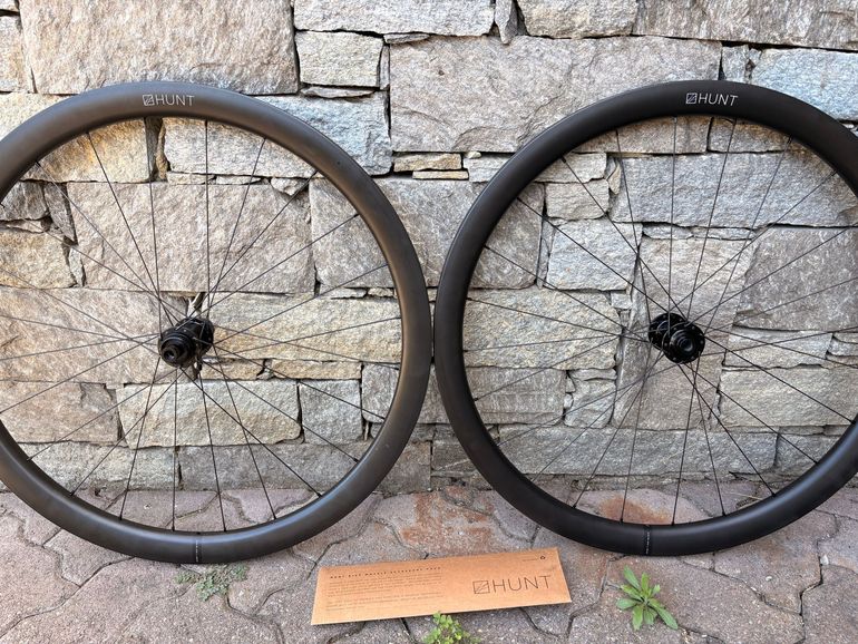 Used Hunt 40 Carbon Disc Wheelset 2024 bike — image 1 of 8