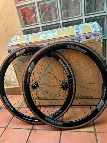 Used Vision team 35 2025 bike — image 3 of 4