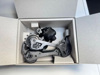 Used Shimano GRX RD-RX827 Di2 Rear Derailleur 2026 bike — image 2 of 3