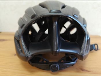 Used MET Trenta 3K Carbon MIPS Helmet 2019 bike — image 2 of 11