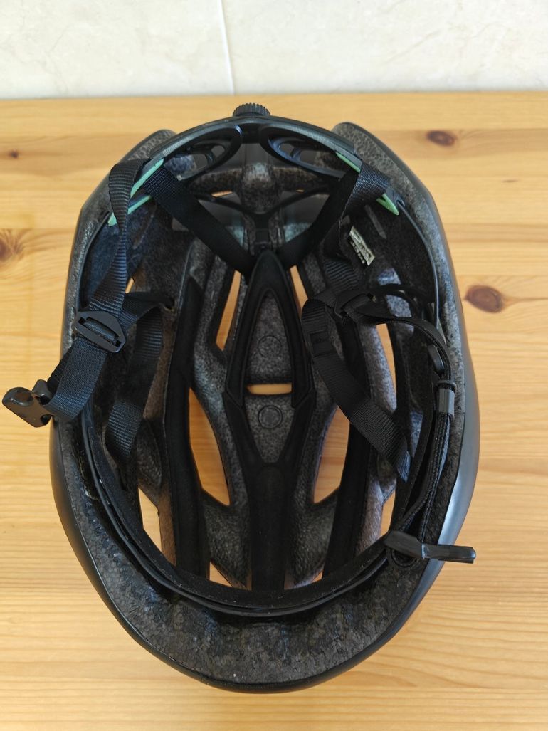 Used MET Trenta 3K Carbon MIPS Helmet 2019 bike — image 7 of 11