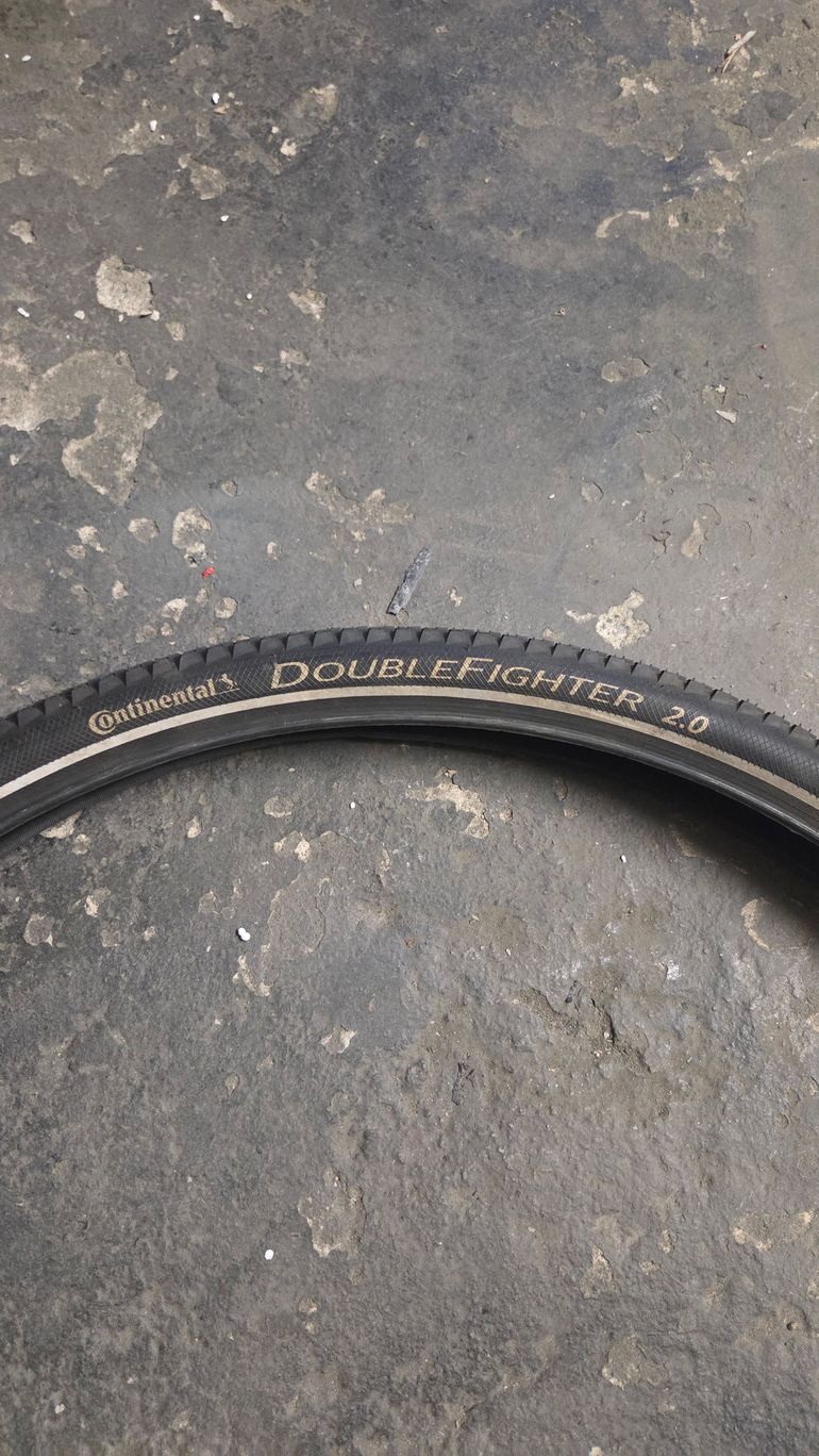Used Continental Double Fighter 2.0 50x622 29x2.0 bike — image 1 of 4