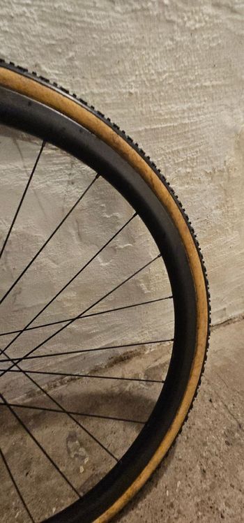Used Dt Swiss CRC 1100 bike — image 7 of 13