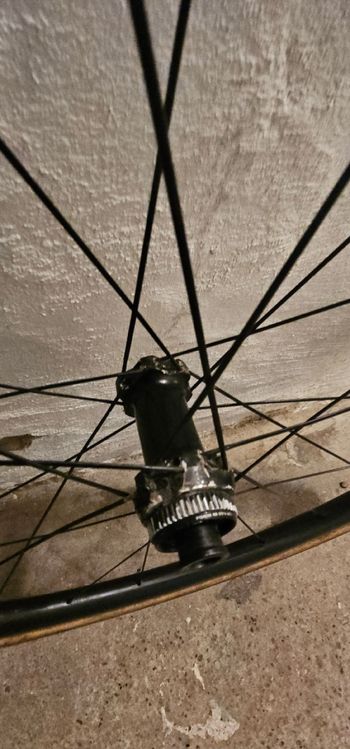 Used Dt Swiss CRC 1100 bike — image 5 of 13