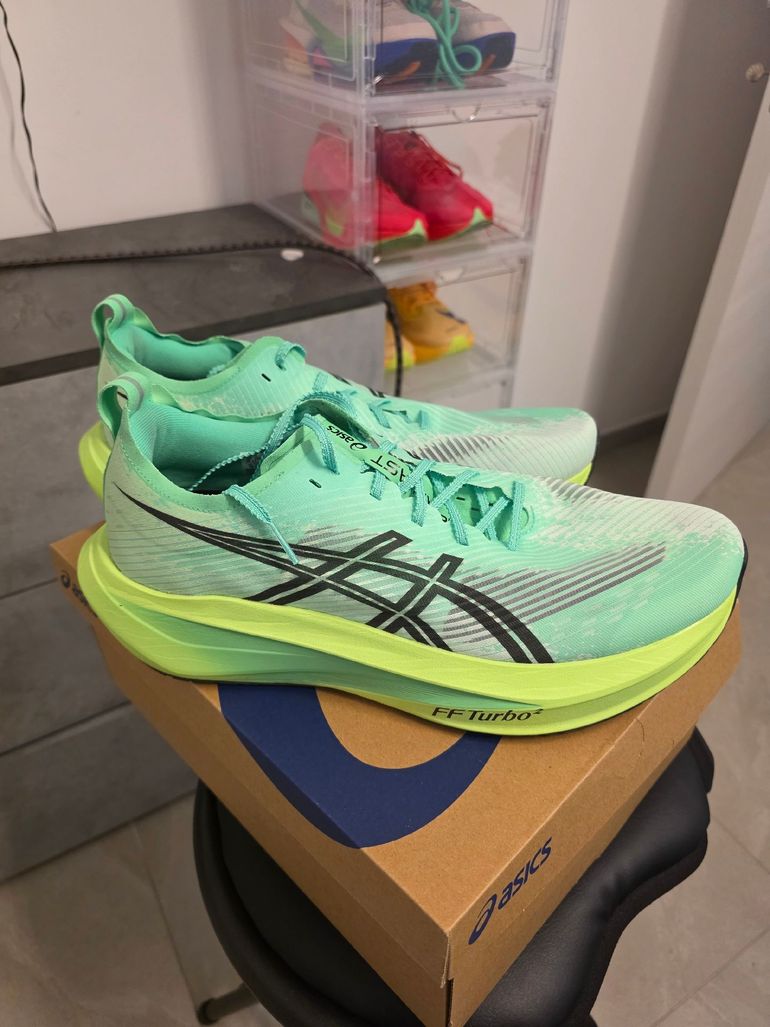 Used Asics Megablast Running Shoes 2026 bike — image 1 of 7