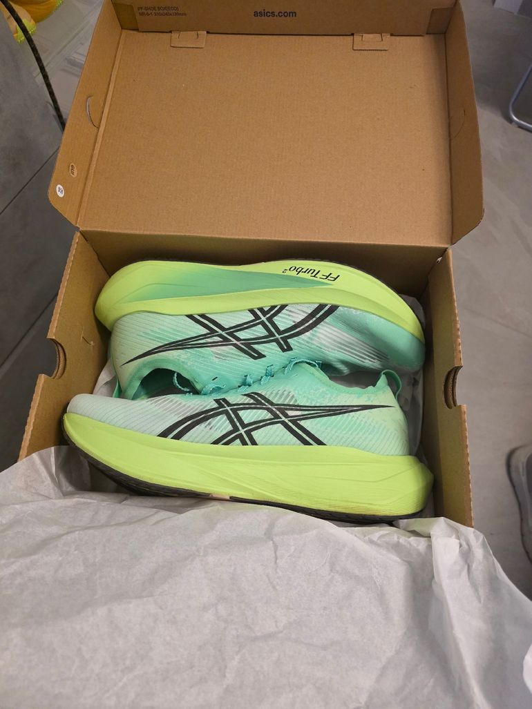 Used Asics Megablast Running Shoes 2026 bike — image 5 of 7