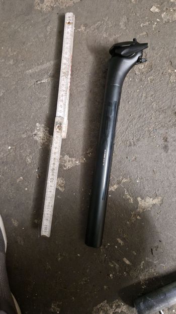 Used Focus CEX Seatpost 31.6 mm 350 mm bike — image 2 of 3
